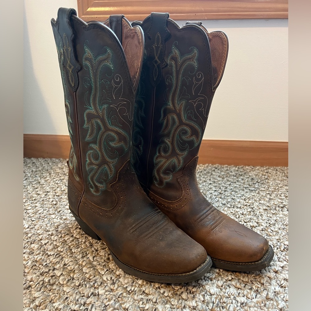 Women’s Justin Boots